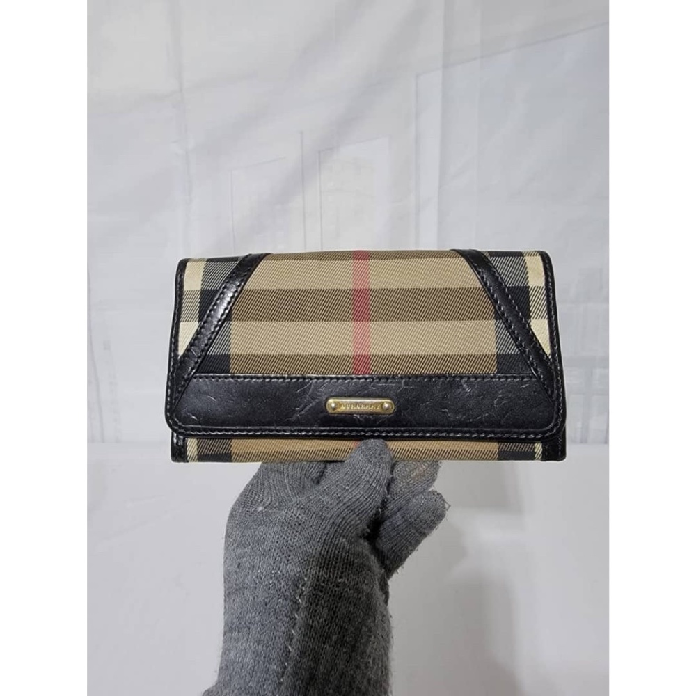 Authentic Burberry House Check Fabric and Leather Leighton Continental W…